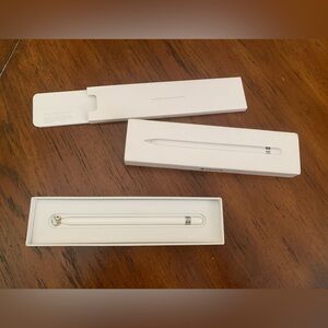 Apple Pencil *FOR PARTS ONLY*